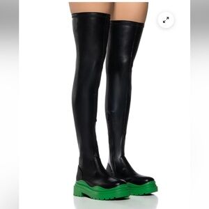 AZALEA WANG CENTERPIECE 4 WAY STRETCH BOOT IN GREEN